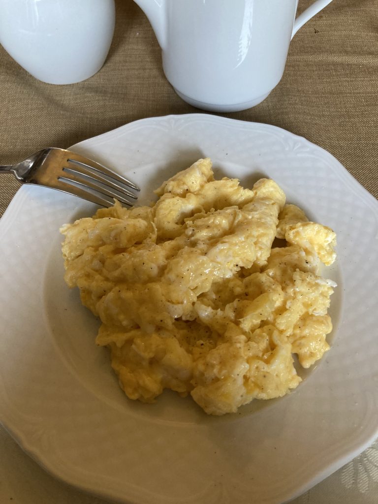 A plate of yummy looking scrambled egg